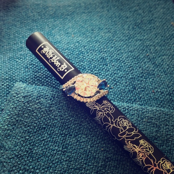 Decorative ring - new with tag - Picture 1 of 3